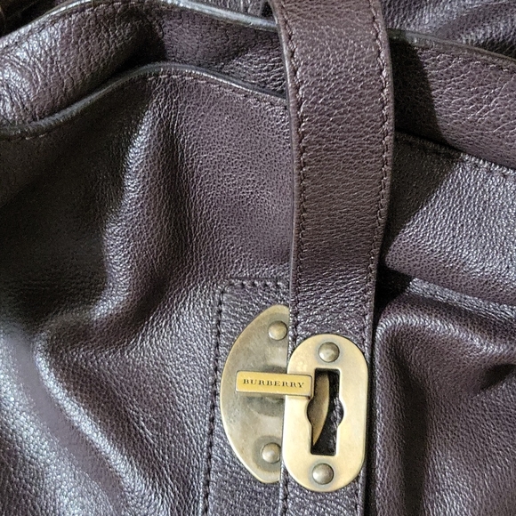 Burberry brown  Bartow  handbag & shoes. - Picture 11 of 12